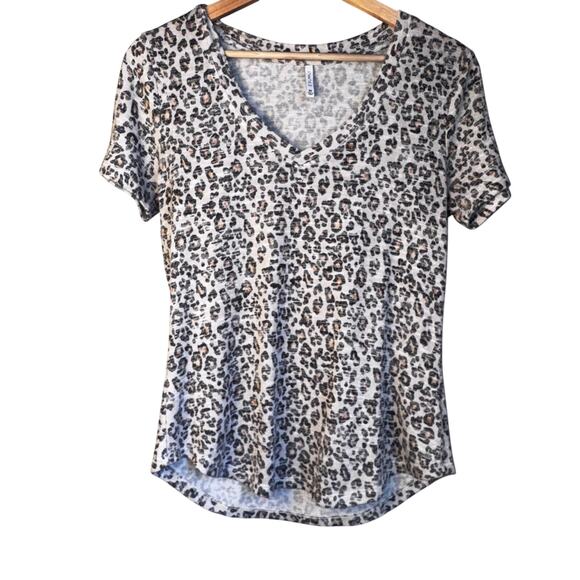 Z Supply XS Gray Brown Animal Print V-Neck Short Sleeve Top - Picture 1 of 4